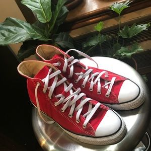 ❤️ Converse all star high top sneakers 👟